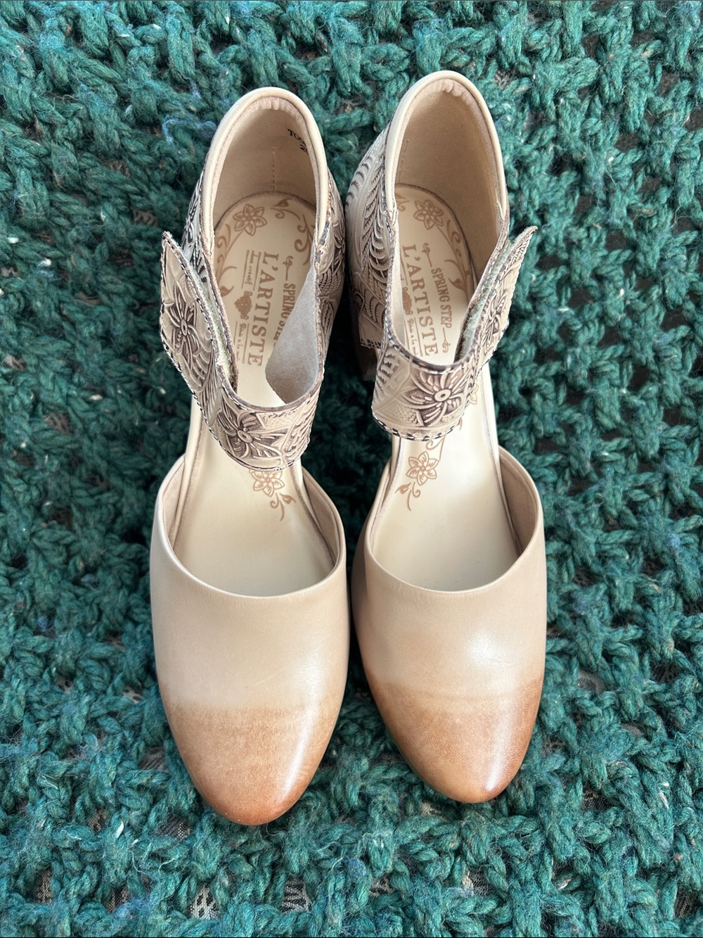 L'ATISTE Beige to Tan Ombre Mary Jane Pumps with Floral Strap